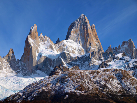 Mount Fitz Roy in Patagonia, Argentina, whose peaks inspired the Patagonia, Inc. logo. (Image: Todor Bozhinov)